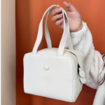 Koi Square Daily Tote Bag — универсальная классика на каждый день