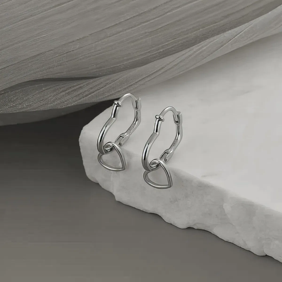 Асимметричные серьги с двойным сердцем и кольцом 2-в-1