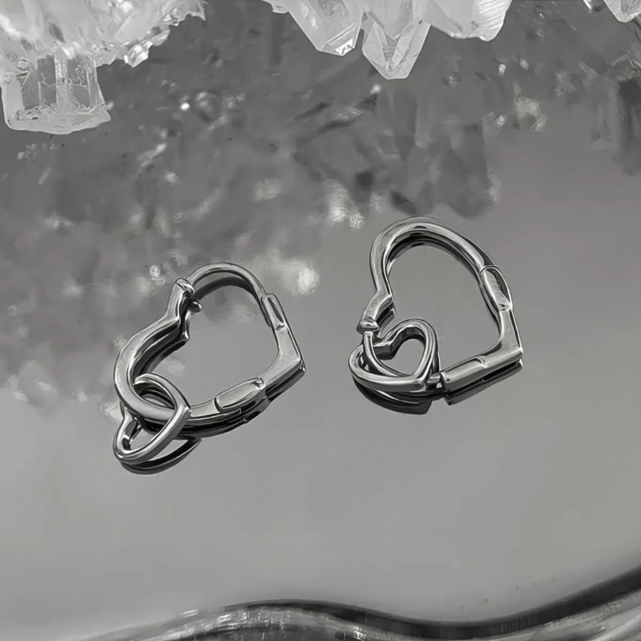 Асимметричные серьги с двойным сердцем и кольцом 2-в-1