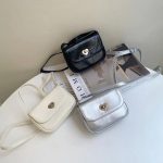 Belt Chain Mini Bag — компактный акцент в образе