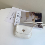 Belt Chain Mini Bag — компактный акцент в образе