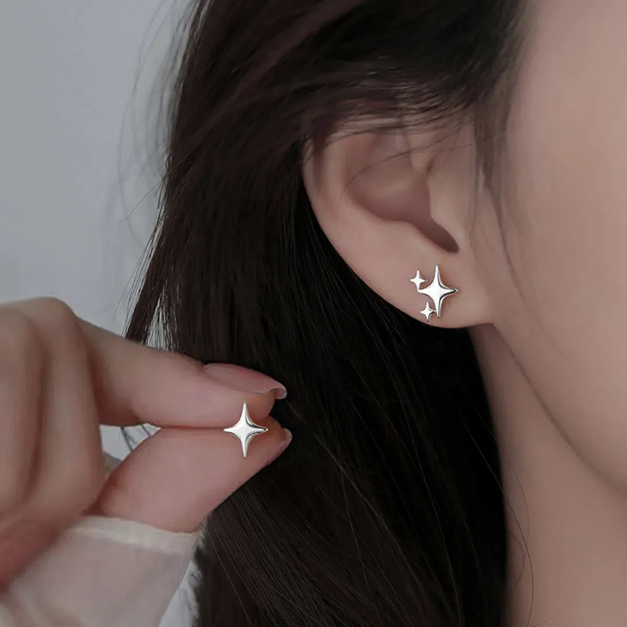 Асимметричные серьги «Звёзды» из серебра 925 пробы