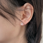 Серьги с двойным бантиком из серебра 925 пробы