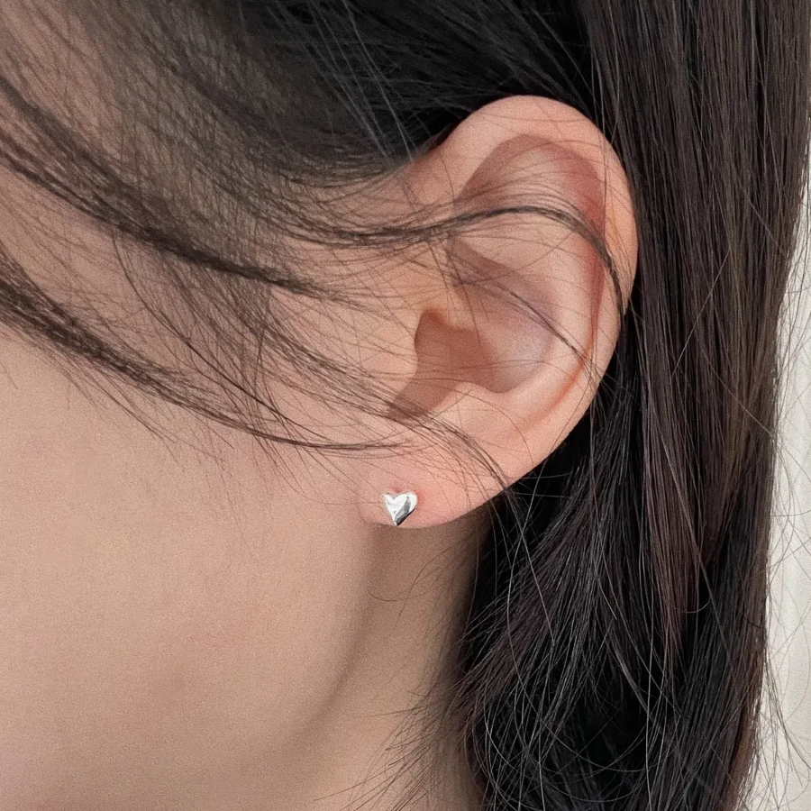 Мини-серьги-сердечки из серебра 925 пробы для повседневного образа