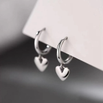 Серьги-кольца с подвесками в форме сердца и замком one-touch