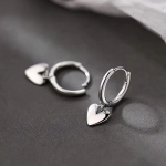 Серьги-кольца с подвесками в форме сердца и замком one-touch