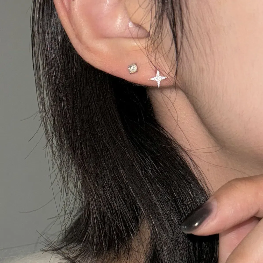 Серебряные серьги с мелкими вставками из кубического циркония