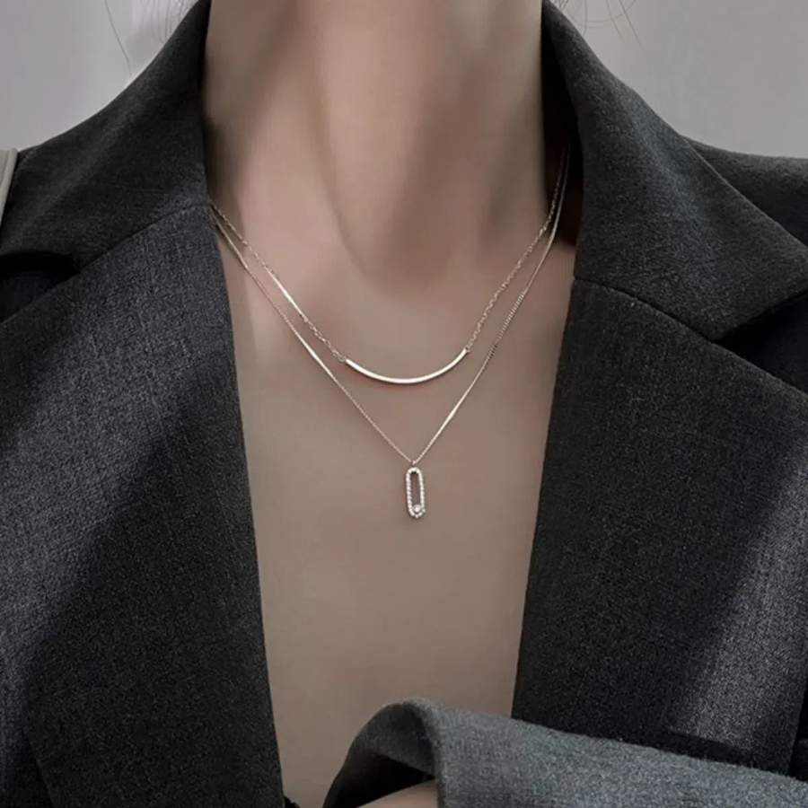 Двухрядное колье с цепочкой и подвеской-улыбкой из хирургической стали