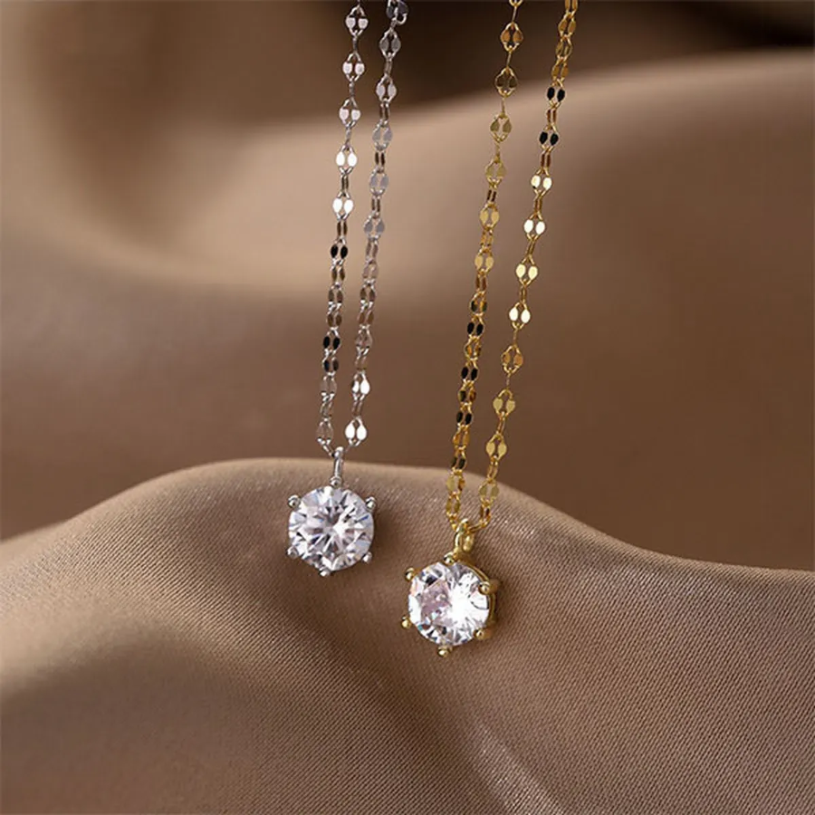 Серебряное колье с акцентной вставкой из кубического циркония