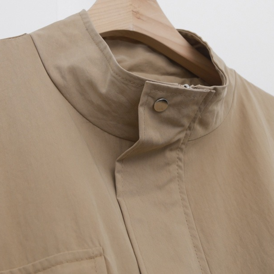Nylon Zip-Up Safari Short Jacket