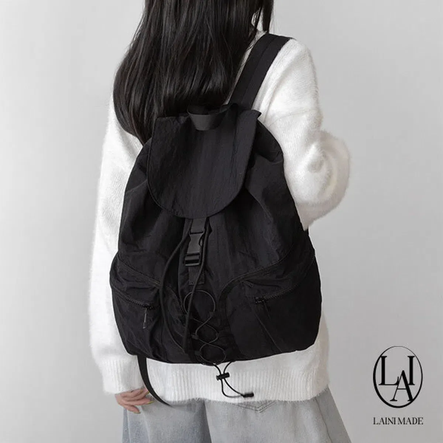 Self-Made Nylon Buckle Backpack — прочность и стиль в лаконичном дизайне