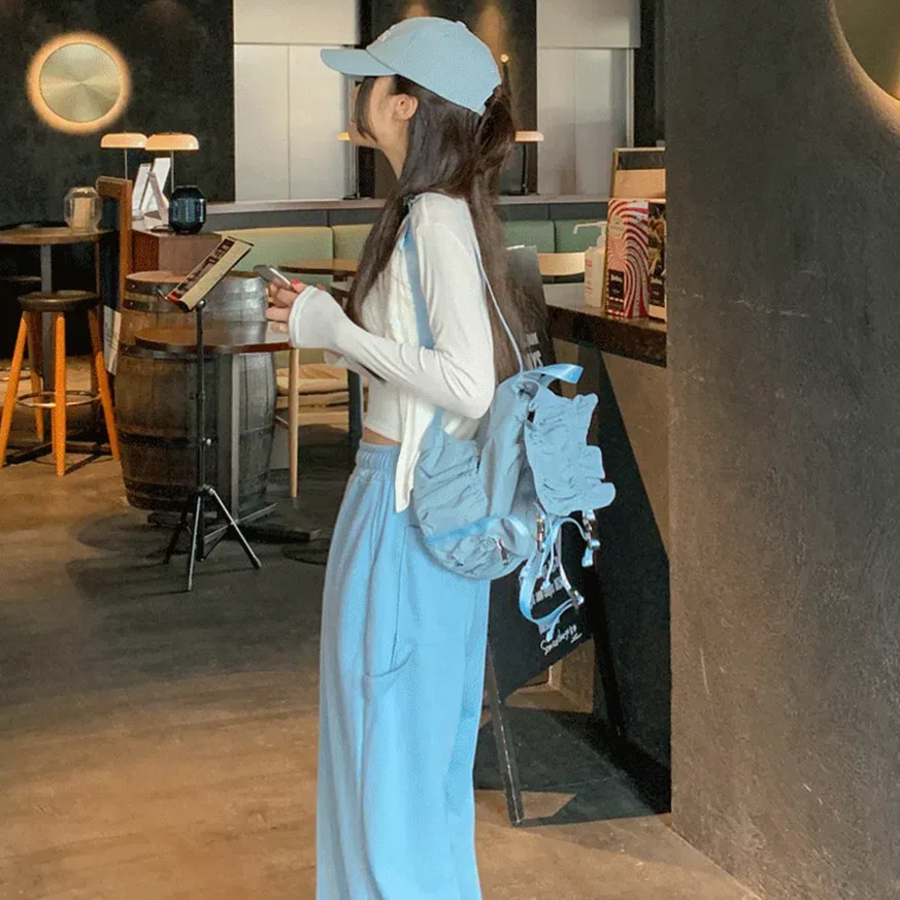 Frill Shirring Two-Buckle Backpack — лёгкий акцент в стиле casual romantic