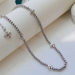 Серебристое колье на шариковой цепочке с цветочными крестиками из хирургической стали