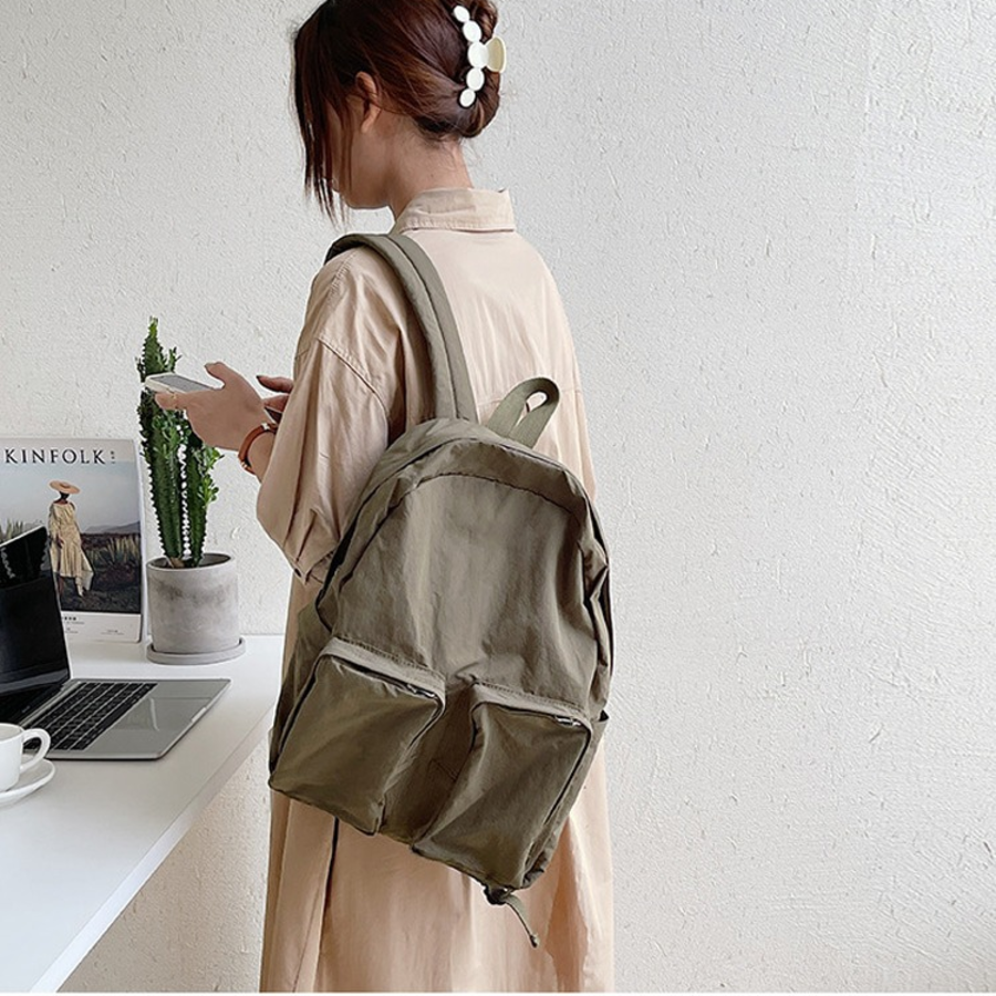 Crisp Big Pocket Nylon Backpack — вместительный и практичный рюкзак с крупными карманами