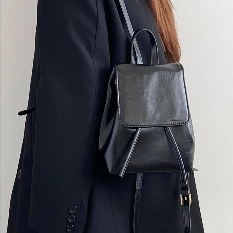 Mini Leather Backpack — винтажный мини-рюкзак для стильных будней и подарков