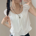 Длинное акриловое колье с цветочным подвесом и регулируемой длиной