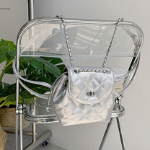 Luvin Chain Quilted Enamel Mini Backpack — глянцевый акцент с изысканным шиком