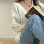 Ожерелье с сияющими бисерами и подвеской в виде сердечка с кубиком