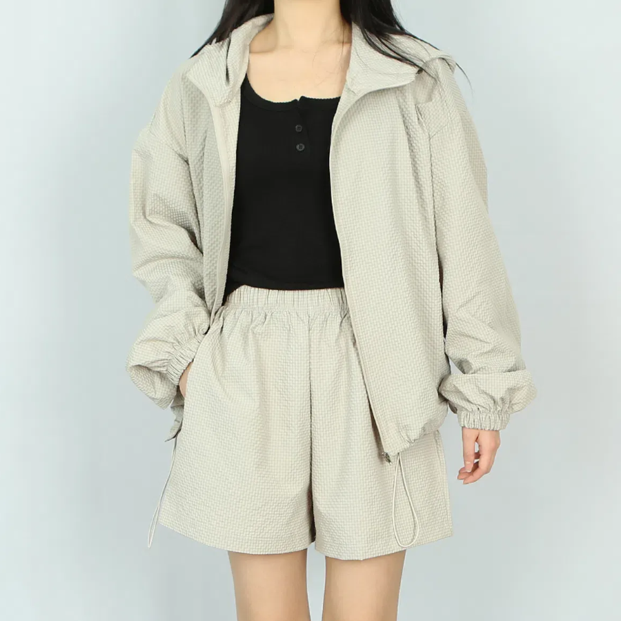 Wind – Crinkle Check High Neck Hooded Zip-Up Windbreaker