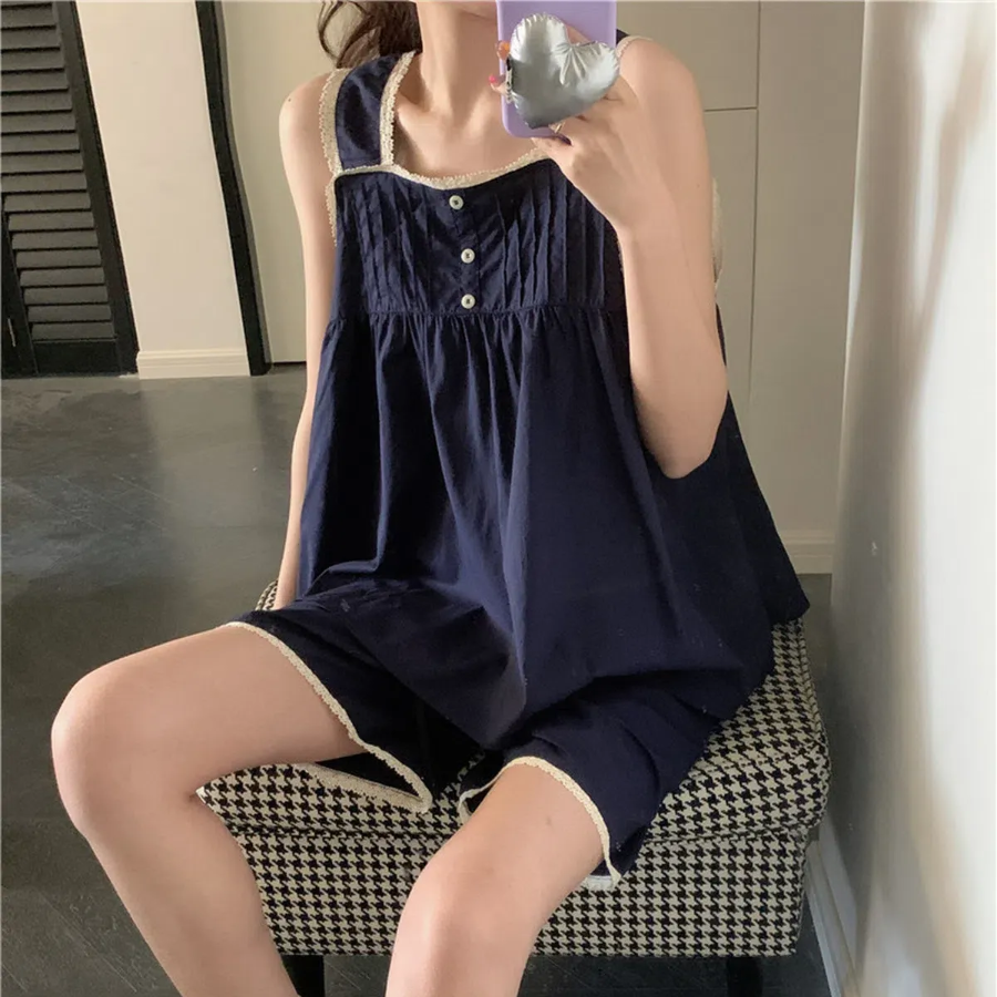 Reve – Navy Square Neck Lace Sleeveless Pajama Set