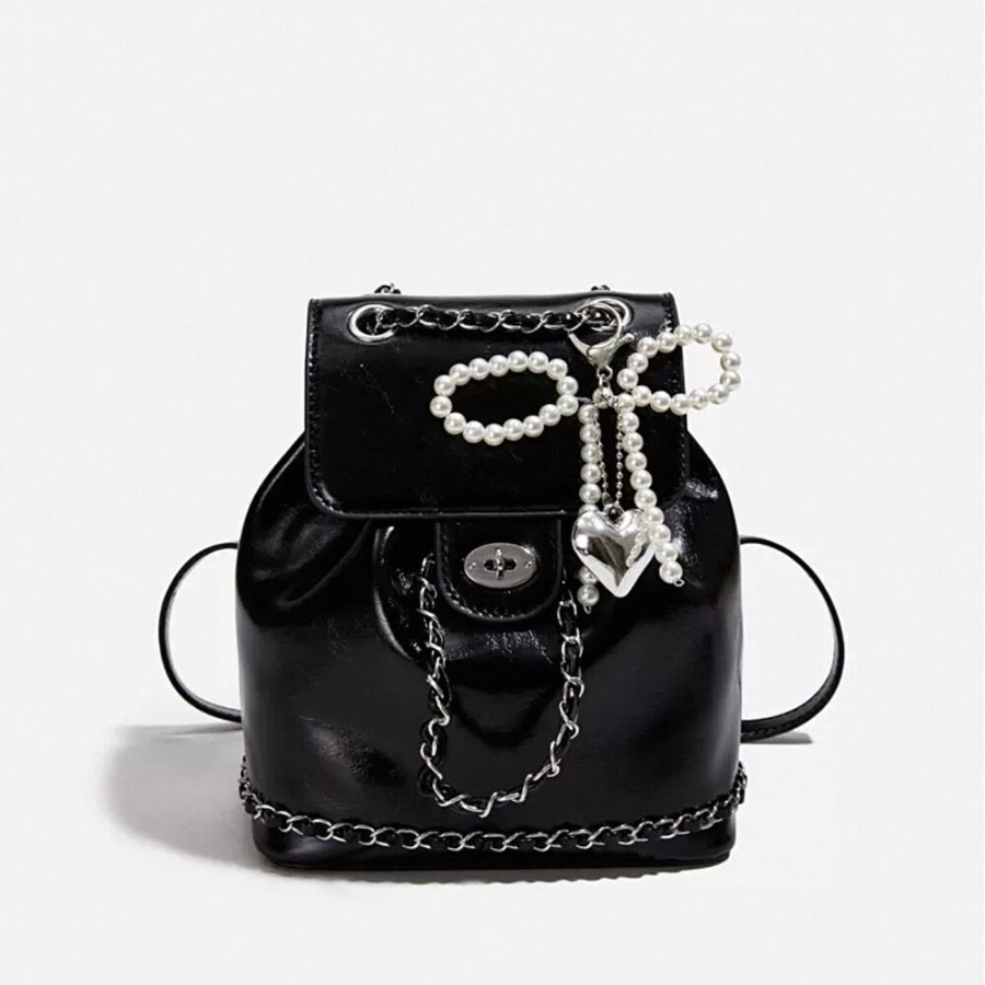 Ribbon Charm Chain Backpack — мини-рюкзак с цепочкой и декоративным бантом для романтичных повседневных образов