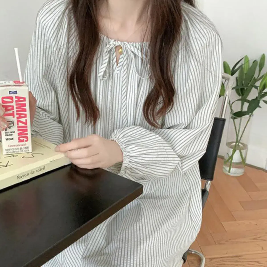 Lovely Mutiline Long-Sleeve Pajama Dress