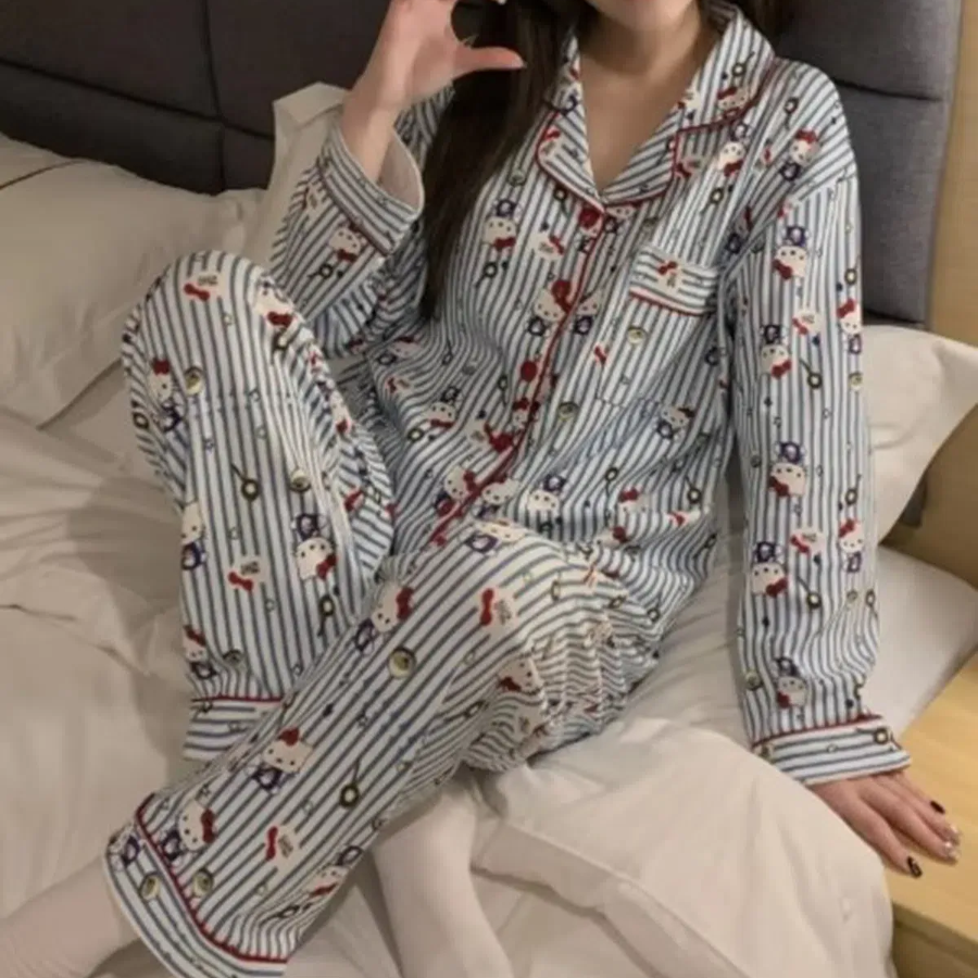 KT Vivid Stripe Kitty Pajama Se