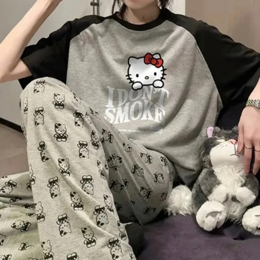 Hello Kitty Oversized Pajama Set