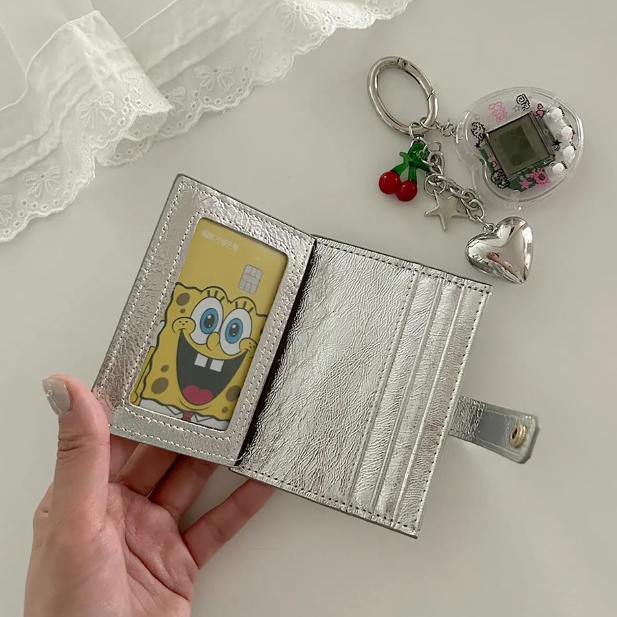 Silver Cowhide Open Card Holder Wallet — изящный акцент в практичном исполнении