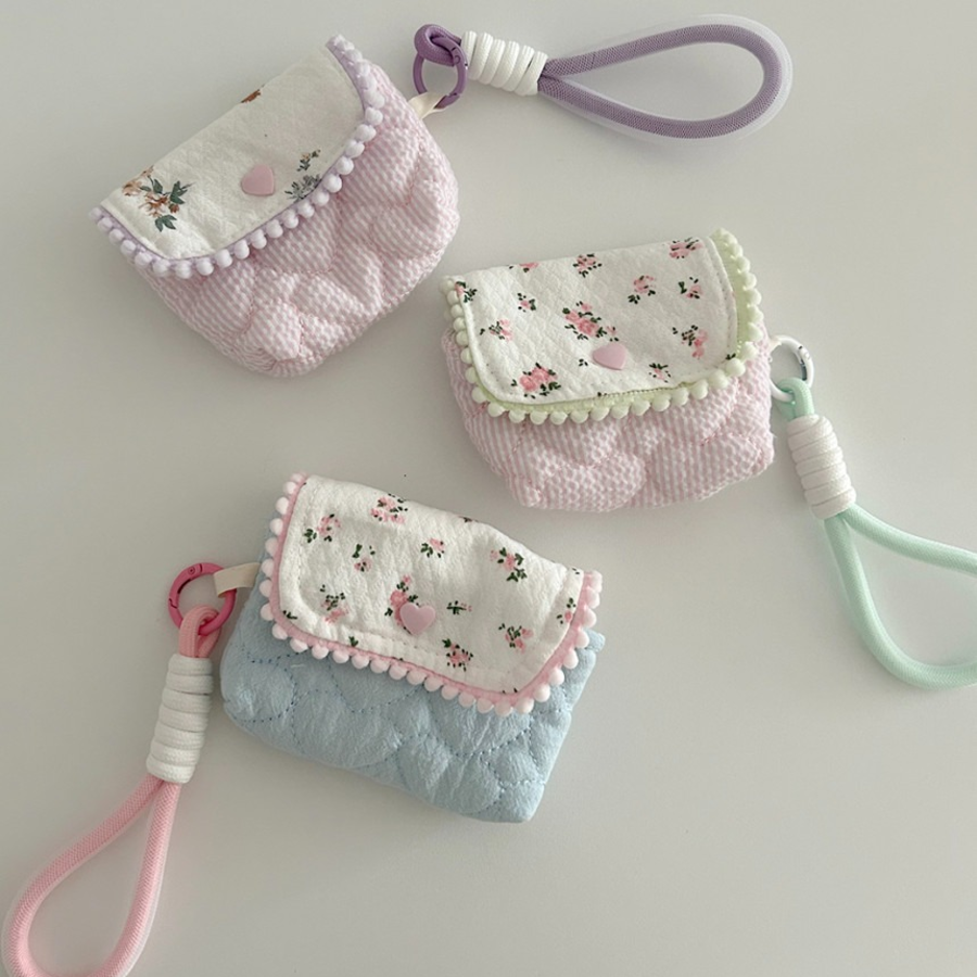 Flower Quilted Fabric Card Wallet with Strap & Keyring Set — нежный комплект для повседневных мелочей
