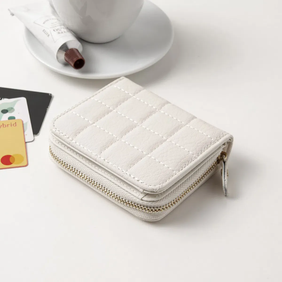 Waffle Quilted Card & Coin Wallet — текстура и уют в каждом штрихе