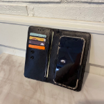 Универсальный кожаный чехол-клатч для телефона — кошелёк и органайзер в одном формате