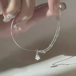 Серебряный браслет с двойной цепочкой и кубиком