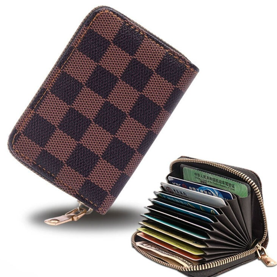 Accordion Check Card Wallet — стиль и порядок в компактном формате