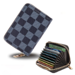 Accordion Check Card Wallet — стиль и порядок в компактном формате