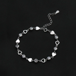 Серебряный браслет с кристаллом в форме сердца