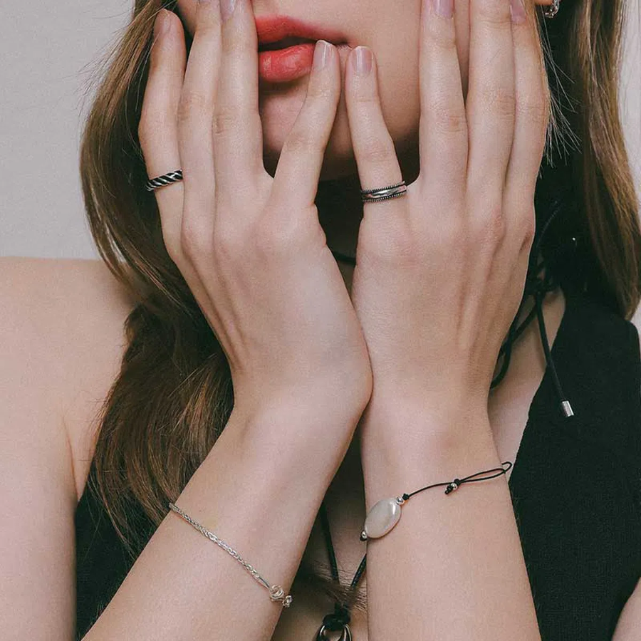 Серебряный браслет с гибкой тонкой цепочкой