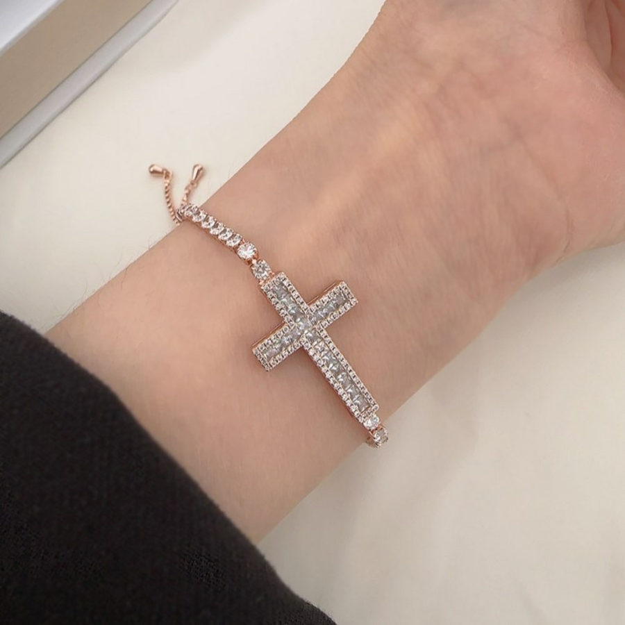 Браслет с регулируемой длиной из хирургической стали с крестом и кристаллами