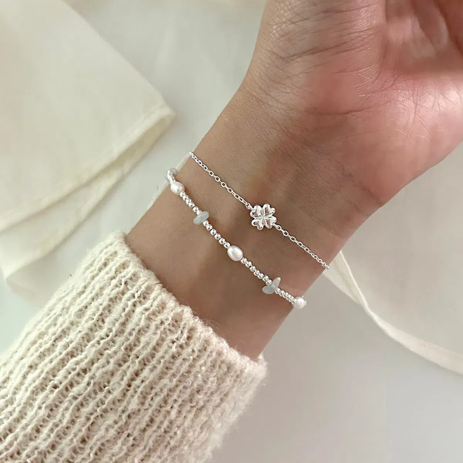 Серебряный браслет с четырёхлистным клевером