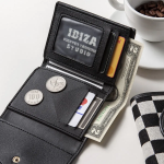 Checkerboard Button Mini Wallet — компактный кошелёк с характером