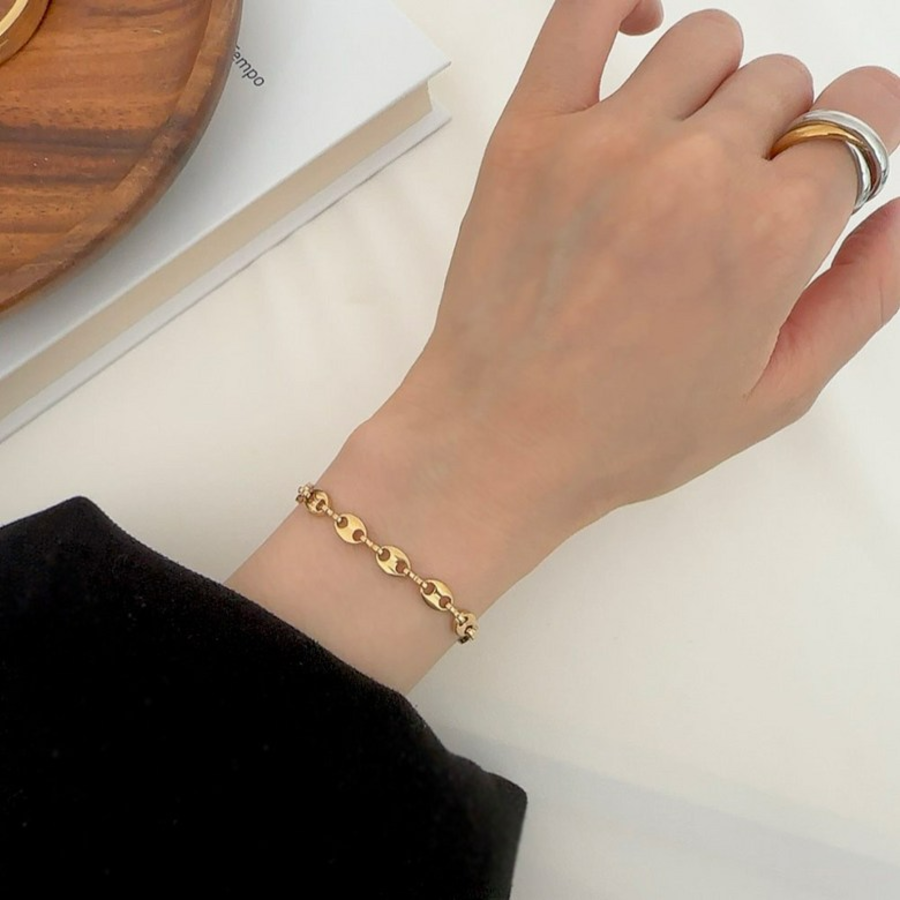 Браслет с цепочкой в форме кофейных зёрен из хирургической стали