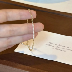 Женский французский винтажный браслет с мелкими жемчужинами и волнистым узором