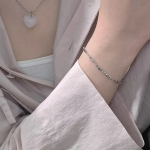 Браслет из хирургической стали с ромбовидным элементом и многослойной цепочкой