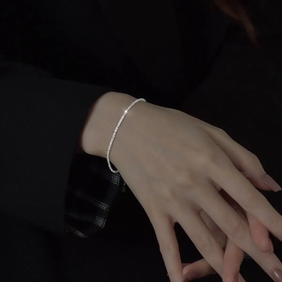 Серебряный браслет 925 пробы с мерцающим эффектом