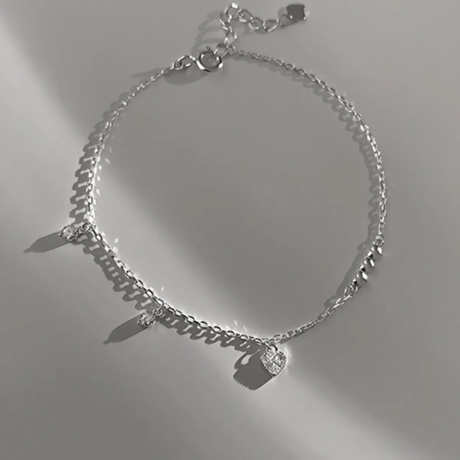 Серебряный браслет с сердечком и кубическим цирконием