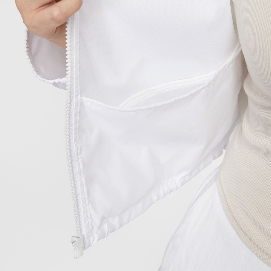 Nike Sportswear Windrunner Women’s Loose Woven Hooded Jacket