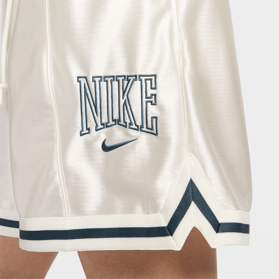 Nike Sportswear Women’s Loose Mid-Rise Graphic Shorts