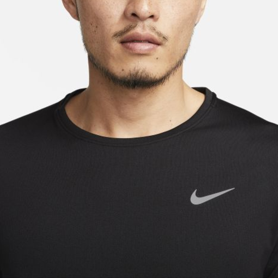Nike Dri-FIT UV Mylar Short Sleeve Running Top M [Black] — DV9316-010