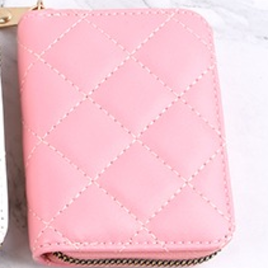 Quilted Accordion Zip Wallet — компактность и изысканный стиль каждый день