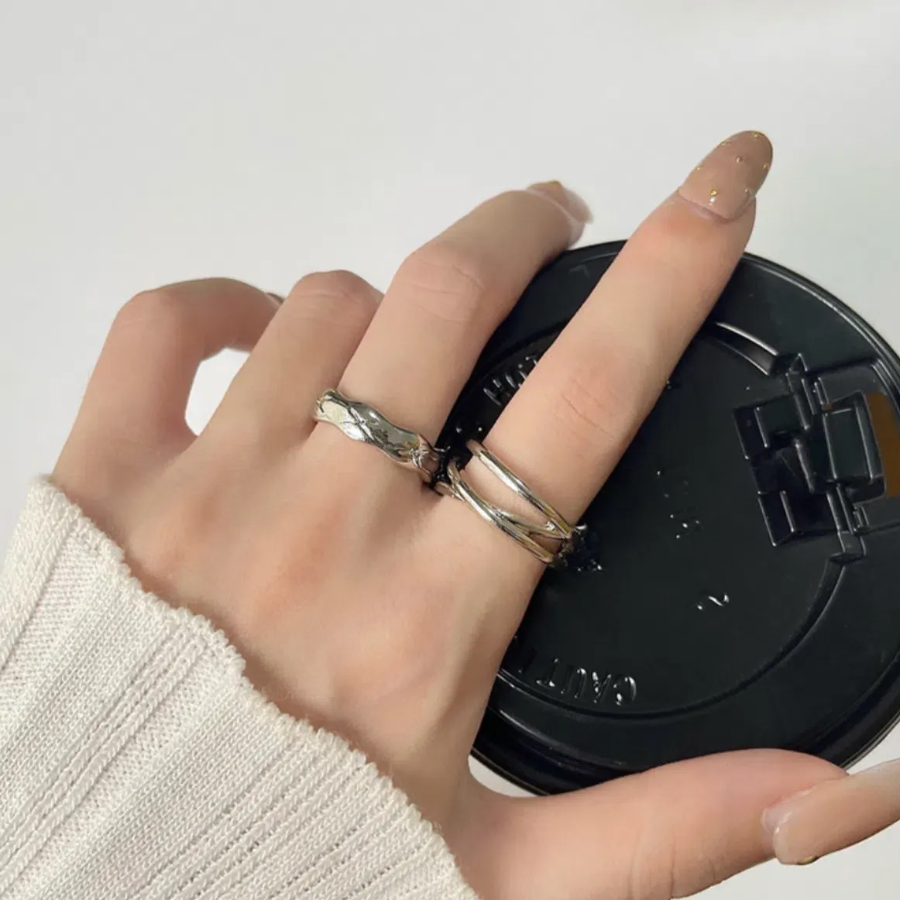 Серебряное кольцо-дво́йка на указательный палец